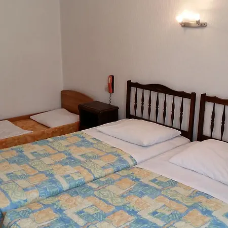 Hotel A La Ville De Nancy Colmar