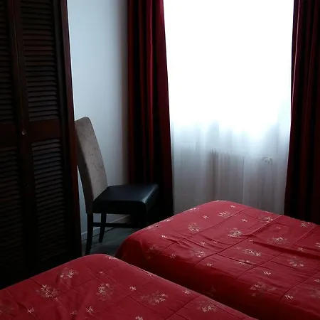 Hotel A La Ville De Nancy 2*