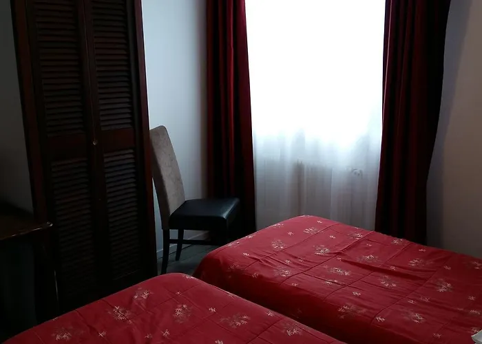 Hotel A La Ville De Nancy 2*